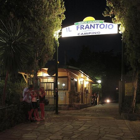 Il Frantoio Camping San Bartolomeo Al Mare Dış mekan fotoğraf