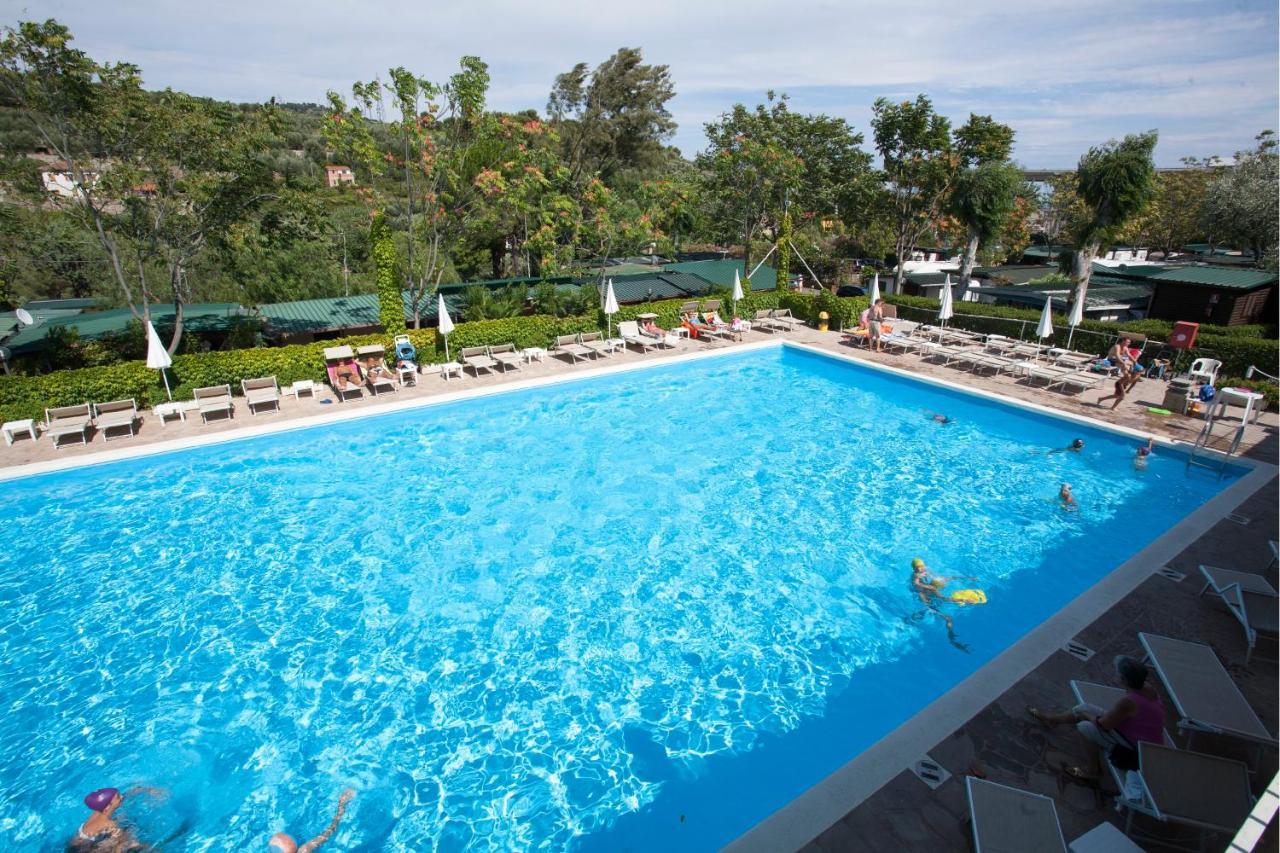 Il Frantoio Camping San Bartolomeo Al Mare Dış mekan fotoğraf
